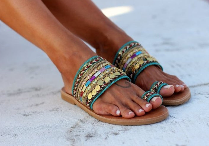 Sandalias planas hechas a mano