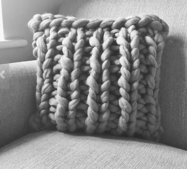 Almohada Cuadrada Gruesa Hecha a Mano