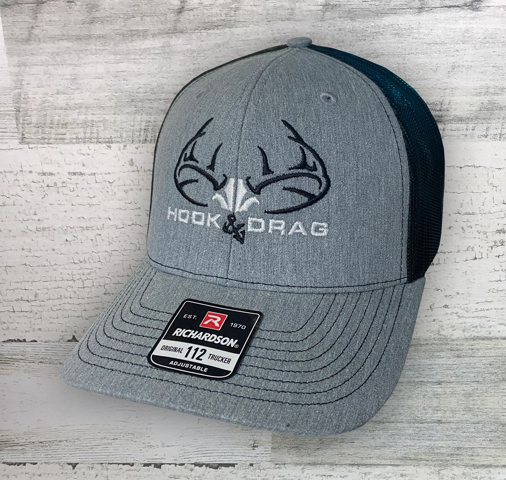 Gorra de camionero con cierre a presión Richardson bordada con ciervo grande en HD - Gris jaspeado y negro