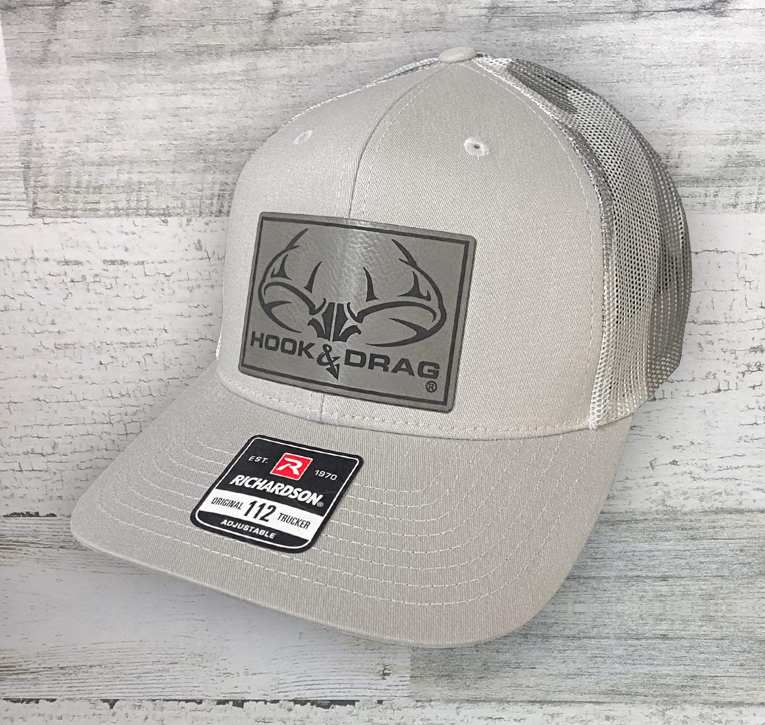 HD Big Buck Camo Leather Patch - Richardson スナップバックトラッカーキャップ - ヘザーグレー＆ホワイトカモ