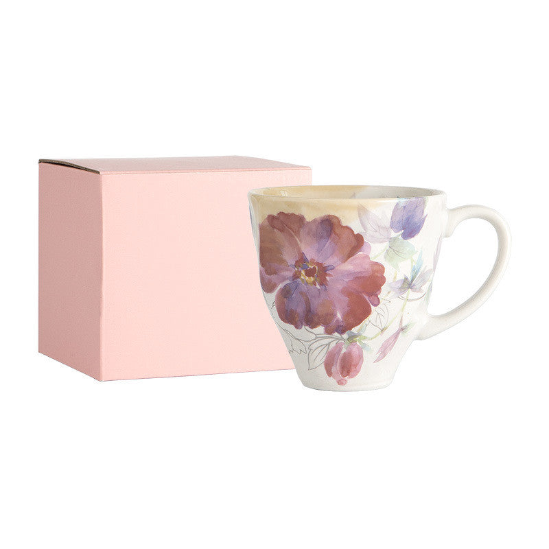 Taza Azul con Flores de Acuarela Charla Floral de Diciembre
