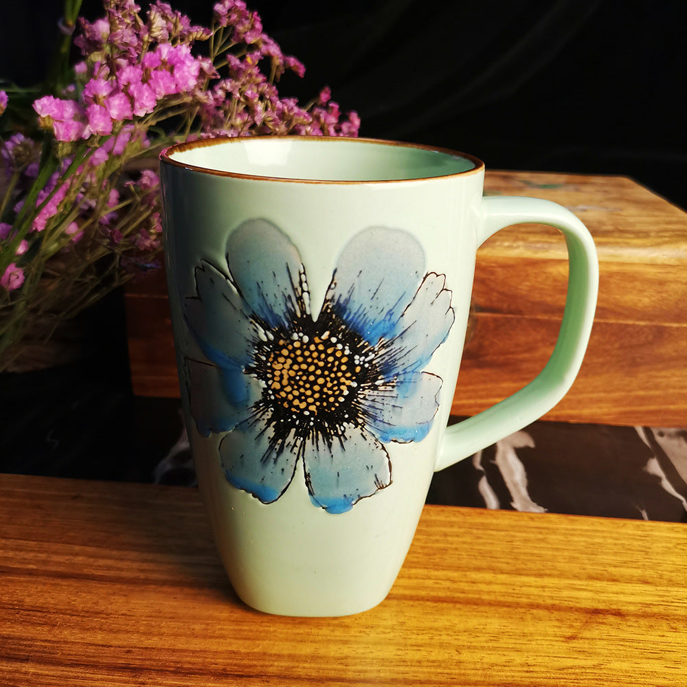 Taza de cerámica pintada a mano a doble cara