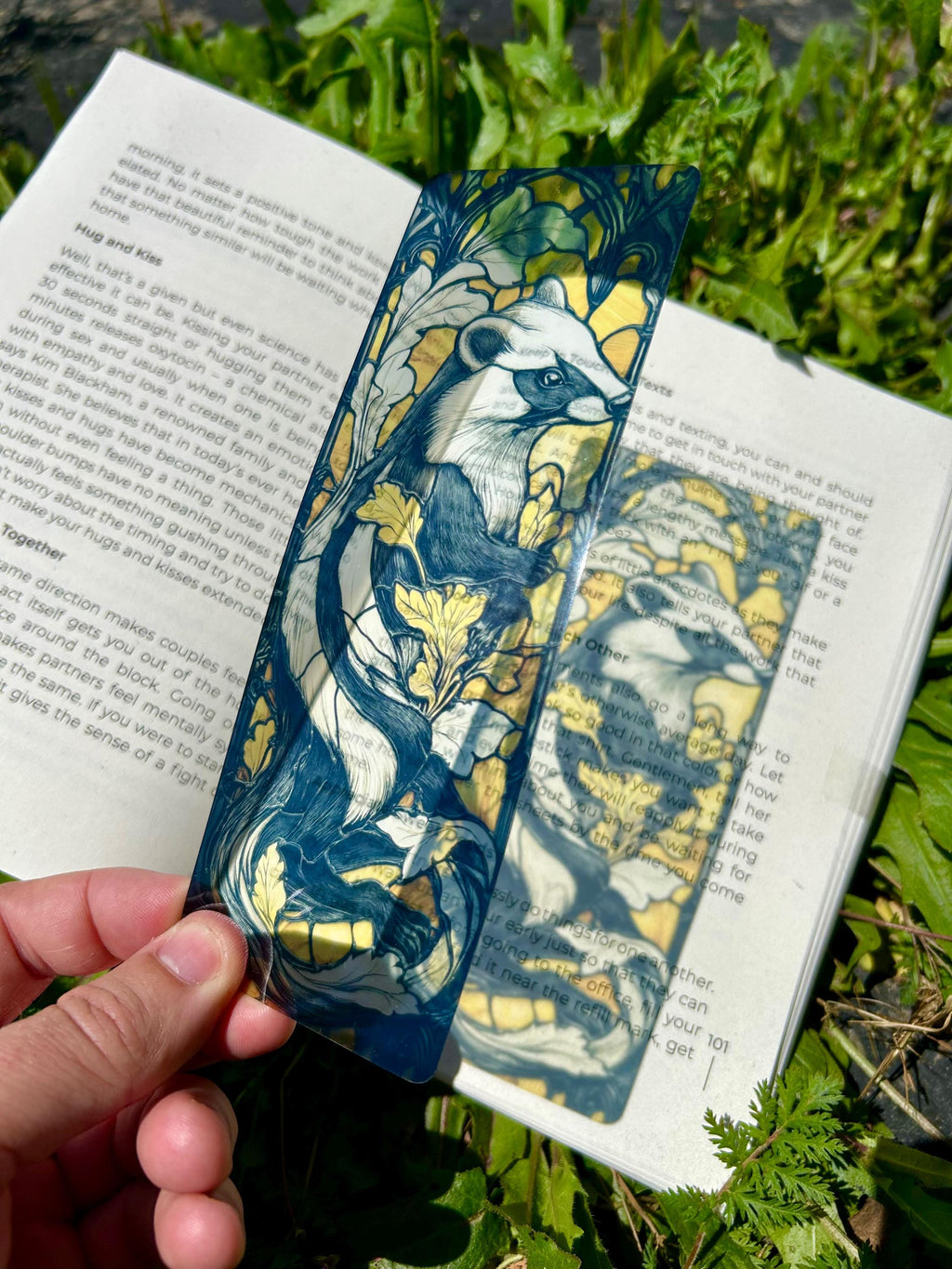 Loyal Badger Helga Bookmark – Potter Inspired, Harry Magical Badger Art, Unique Gift for Potterheads & Book Lovers is a decorative bookmark made for readers, book lovers, collectors, book clubs, and giftable literary moments. It is designed as a reading accessory for books, journals, planners, and cozy reader gifts.