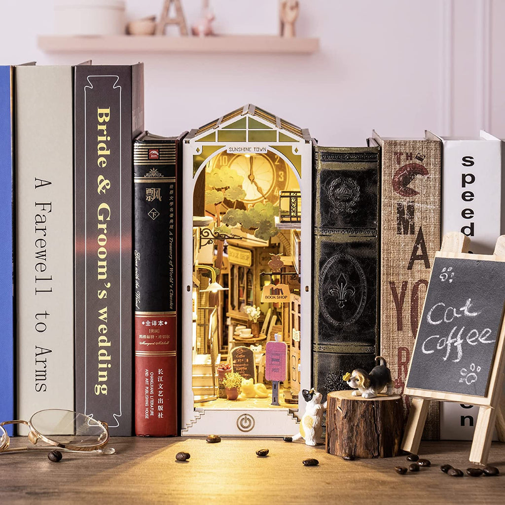 Robotime Rolife Serie Book Nooks Cuentos en libros 4 tipos DIY Casa de Madera en Miniatura Muebles Sakura Densya TGB01 Dropshipping
