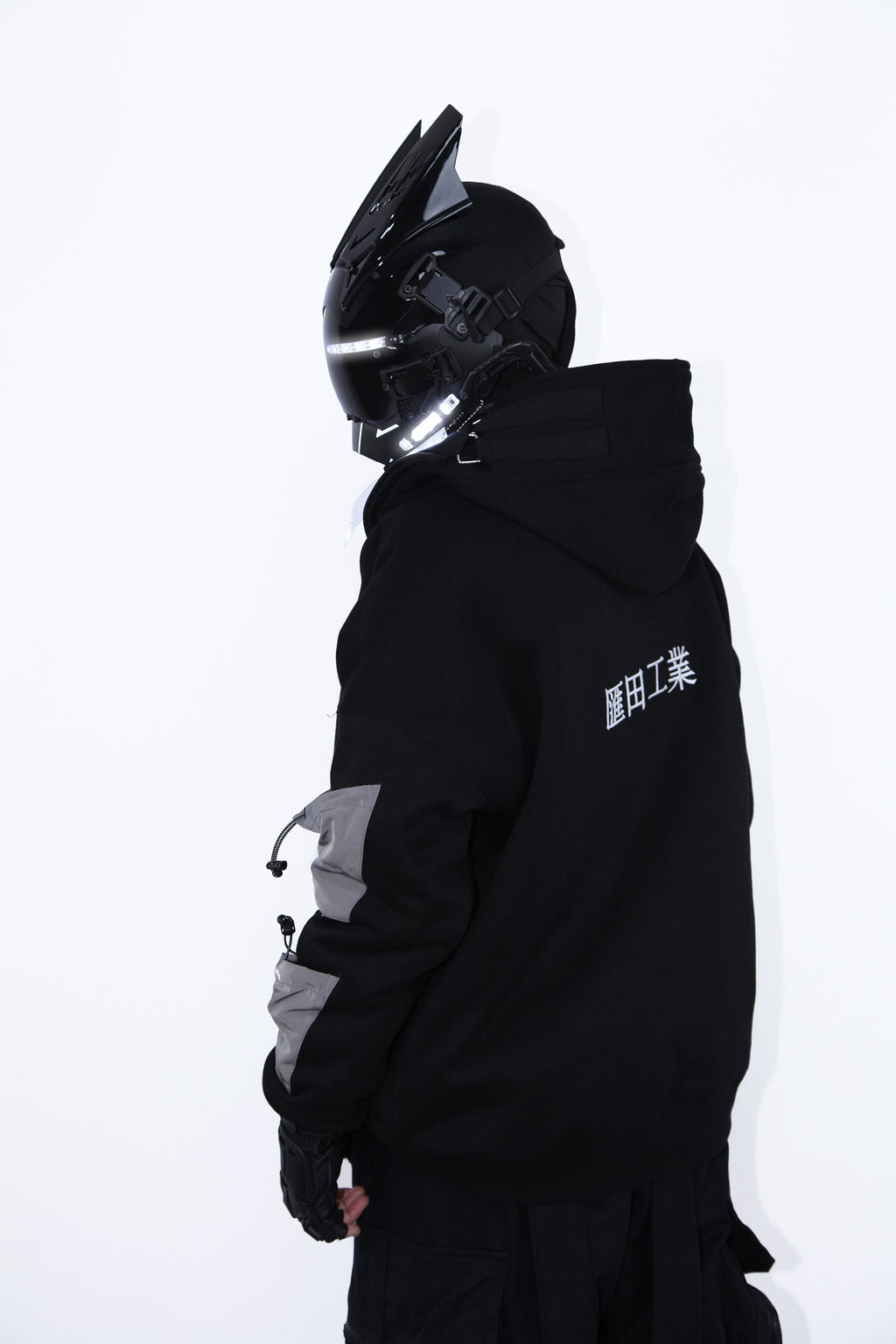 C St White Tech Mask