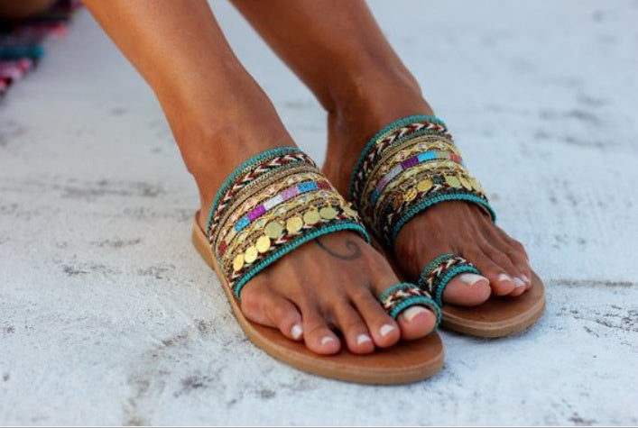 Sandalias planas hechas a mano