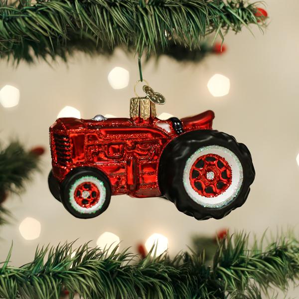 Adorno de tractor de granja antiguo
