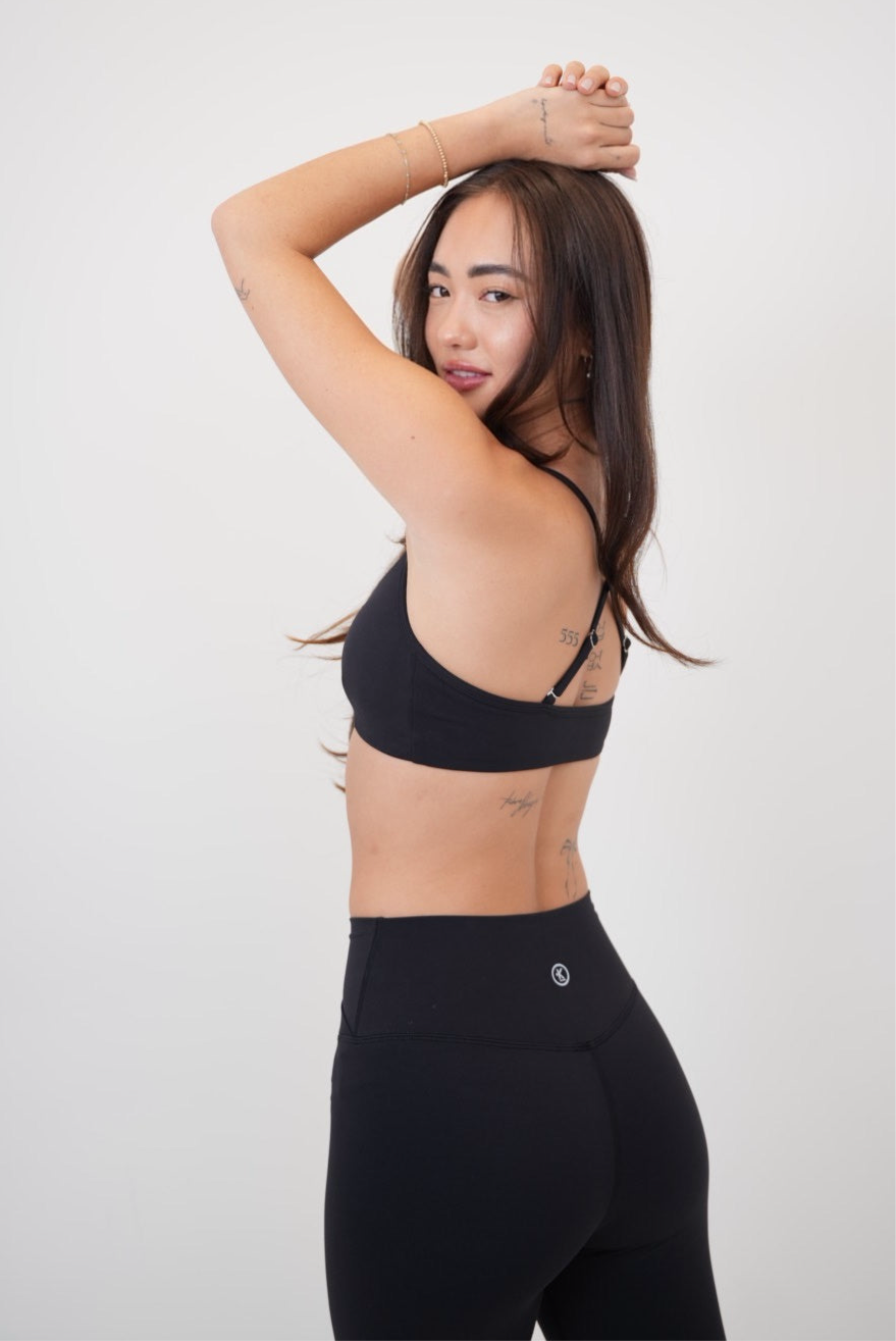 Legging My Time Is Divine Negro Esculpido con Cintura en V