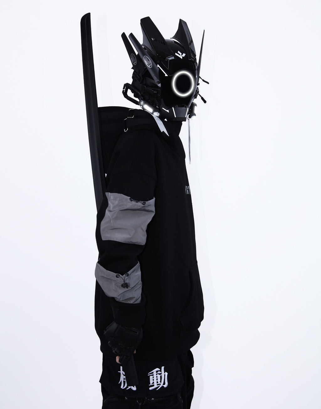 B Ci White Tech Mask