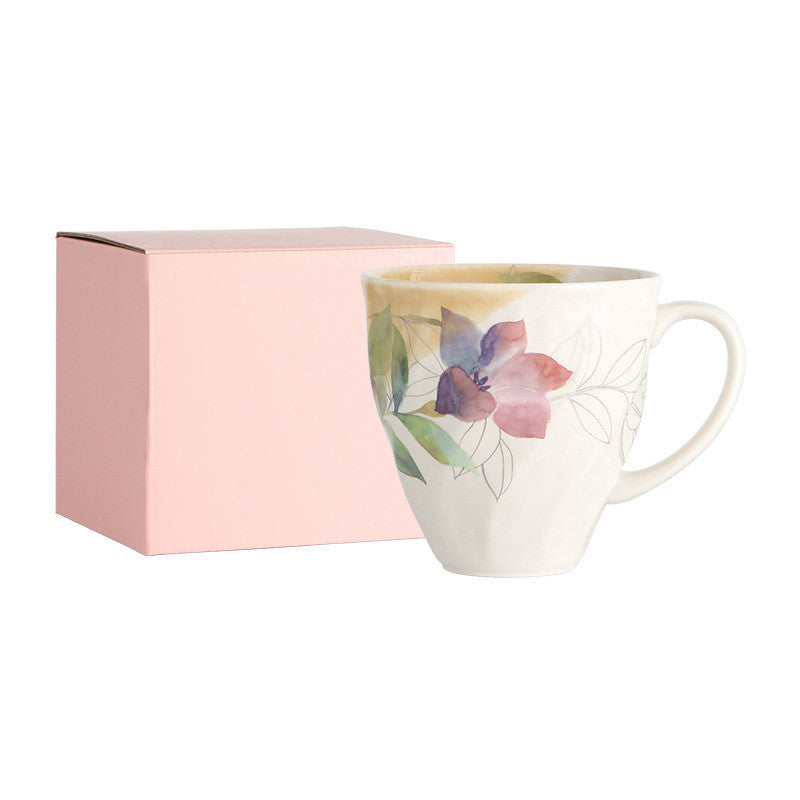 Taza Azul con Flores de Acuarela Charla Floral de Diciembre