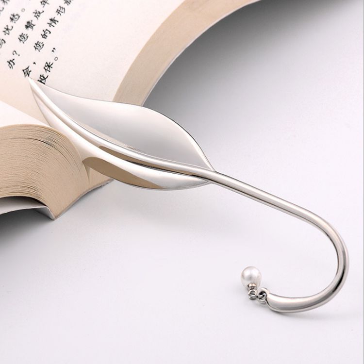 Swan Neck Willow Bookmark