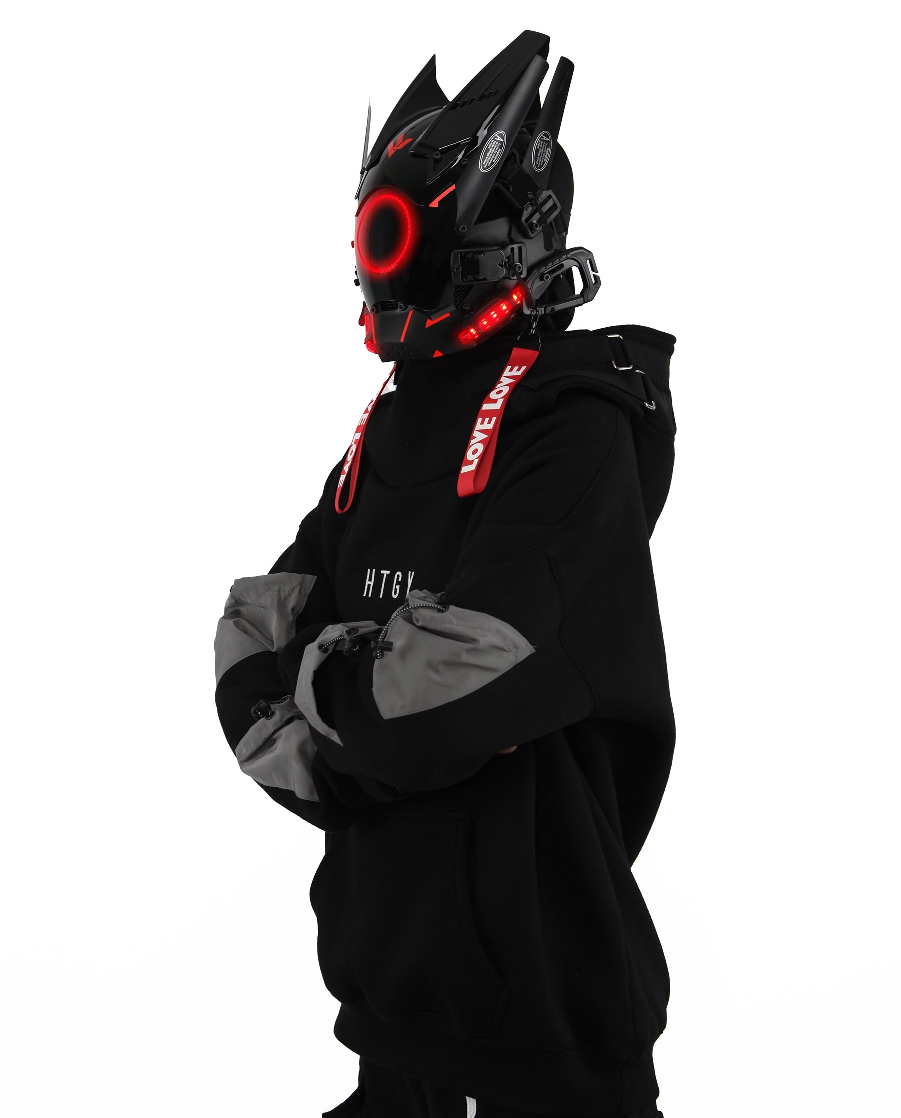 B Ci Red Tech Mask