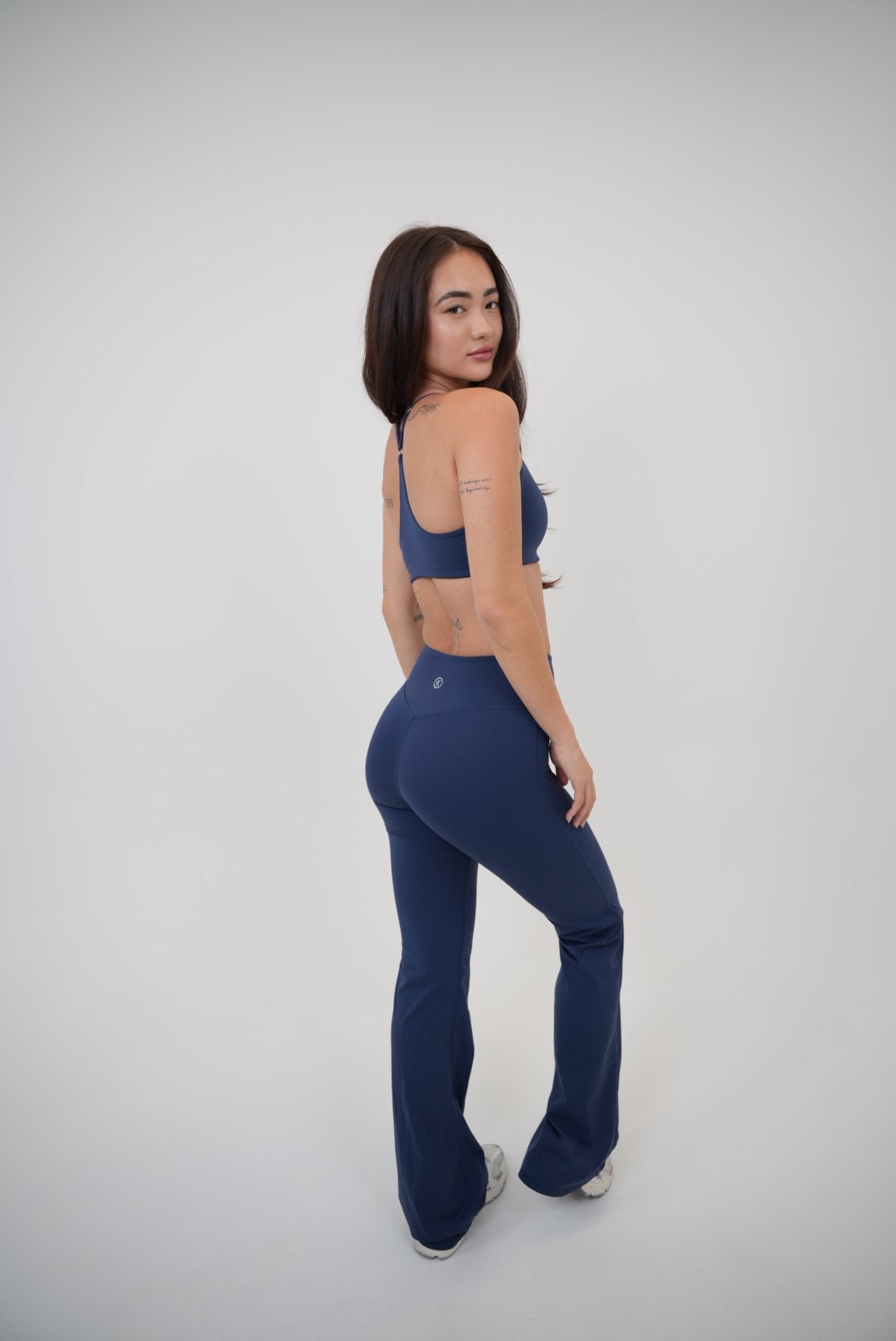Pantalón acampanado azul marino "I Live in Luxury"