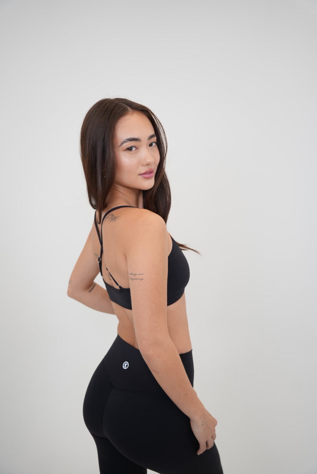 Legging My Time Is Divine Negro Esculpido con Cintura en V