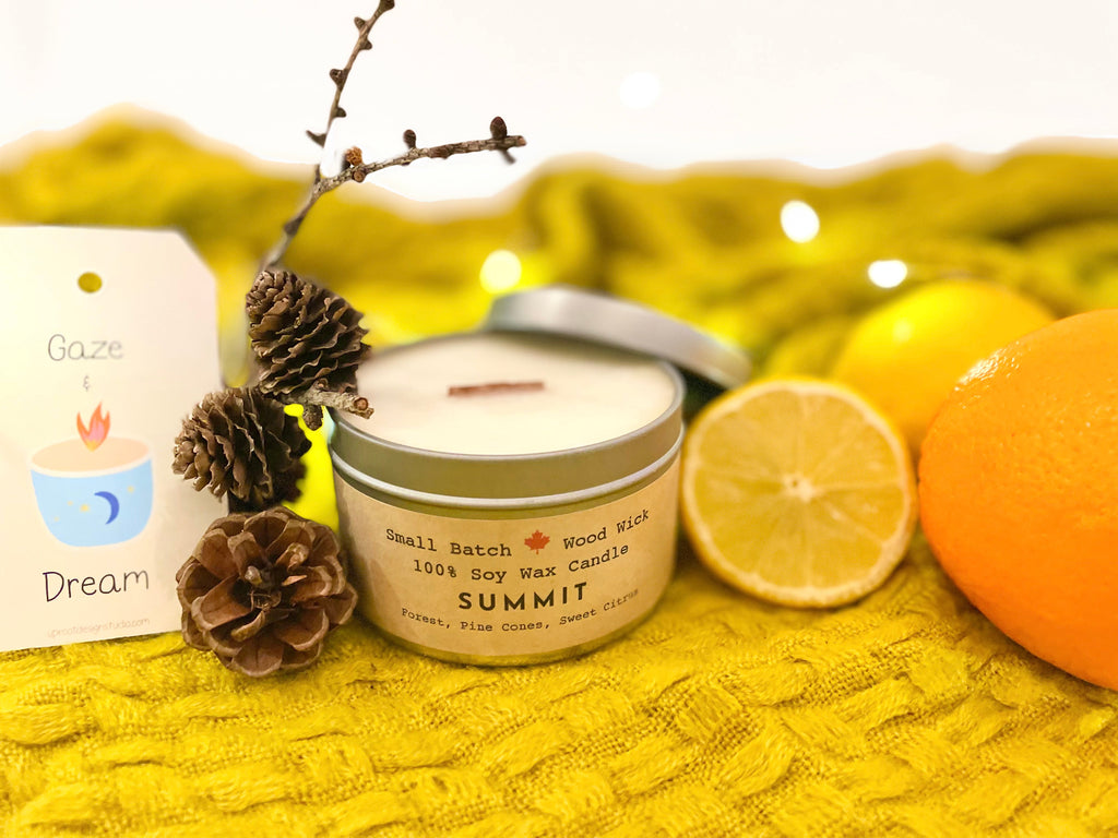 Vela ecológica Soy Crackling Wick "Summit" – Aroma a bosque, piñas y cítricos dulces (Brilla / Sueños de invierno)