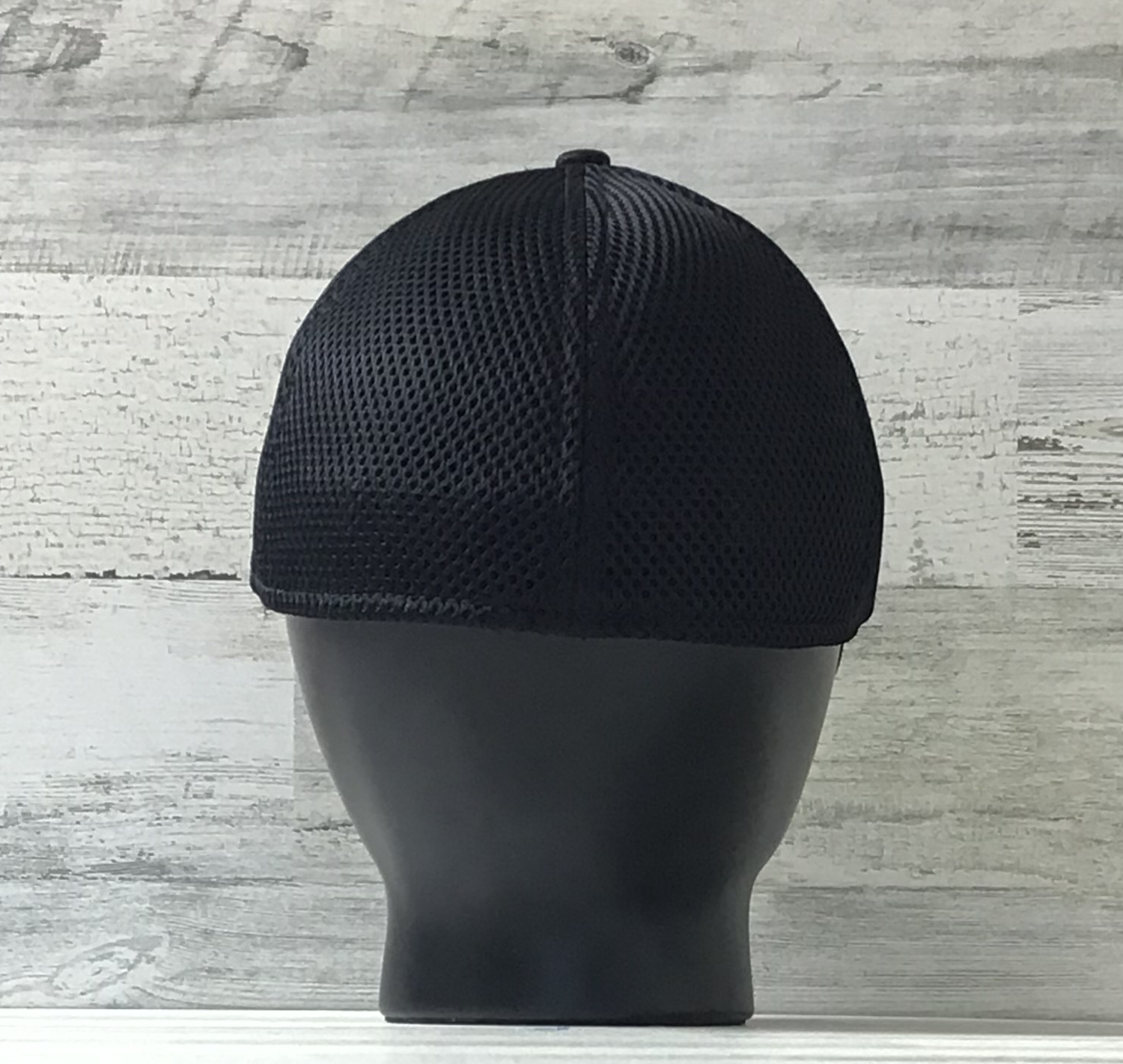 Catfish Tuff OG - Gorra Ajustada de Malla Elástica Técnica de Camuflaje Tonal Negro New Era ®