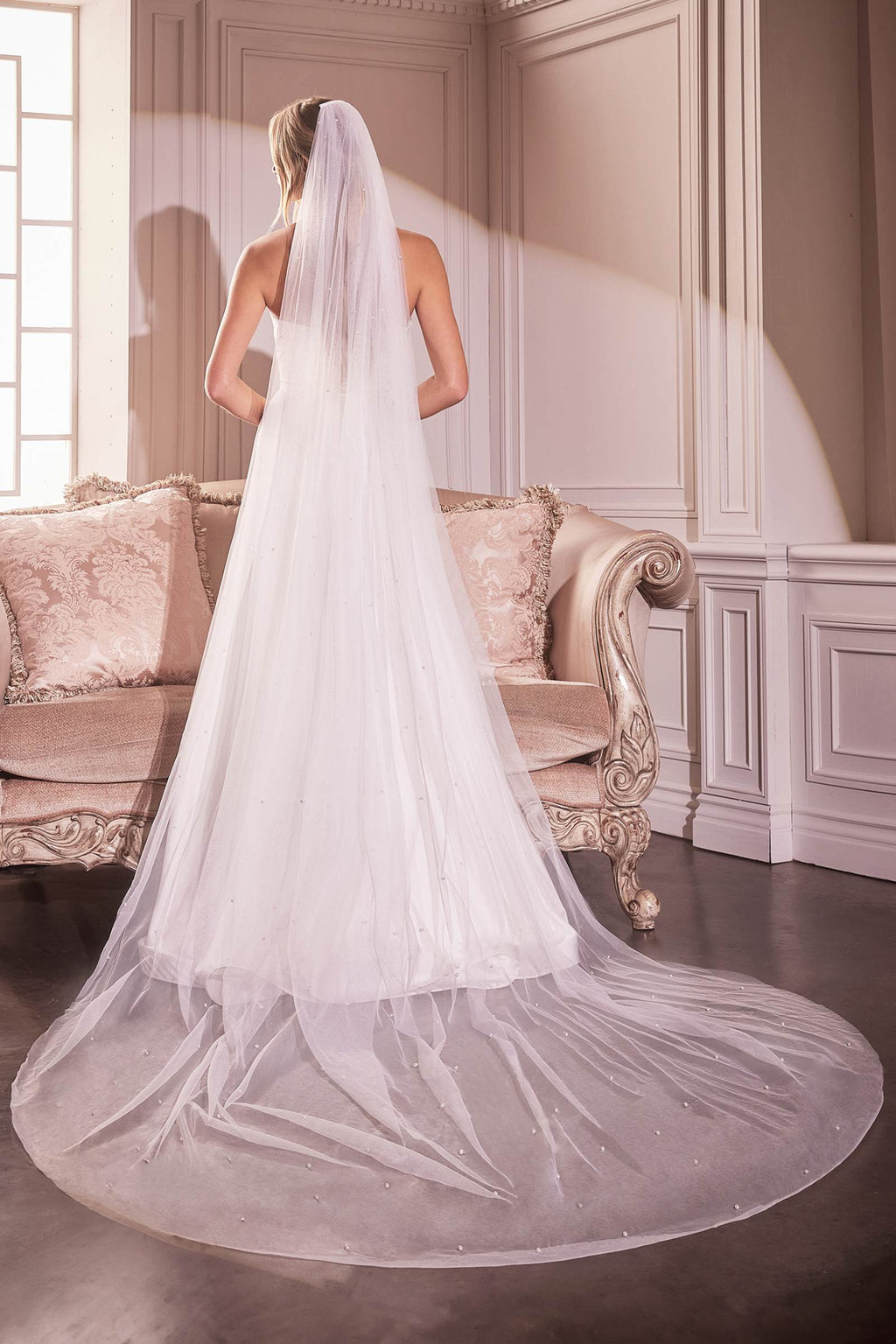 Wedding Dress | Pearl Drops Royal Veil