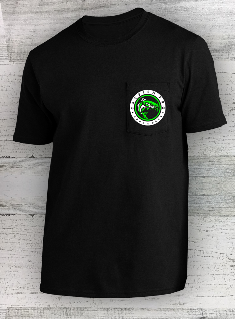 キャットフィッシュプロ - アメリカ製ポケットTシャツ - 半袖 - キャットフィッシュシャツ - フィッシングシャツ - ブラック