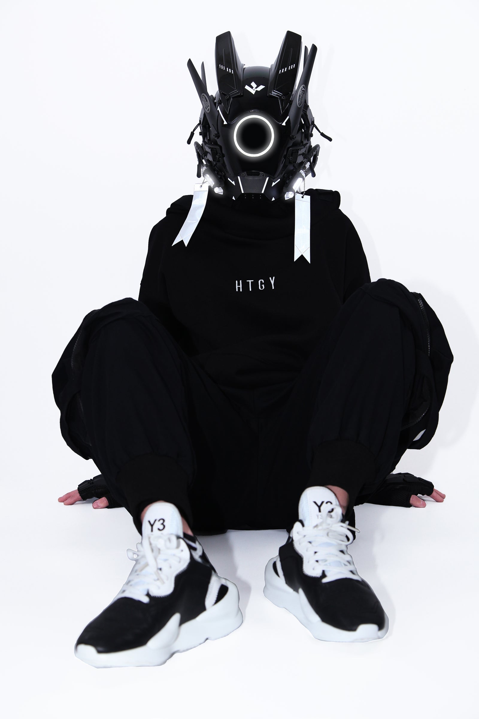 B Ci White Tech Mask