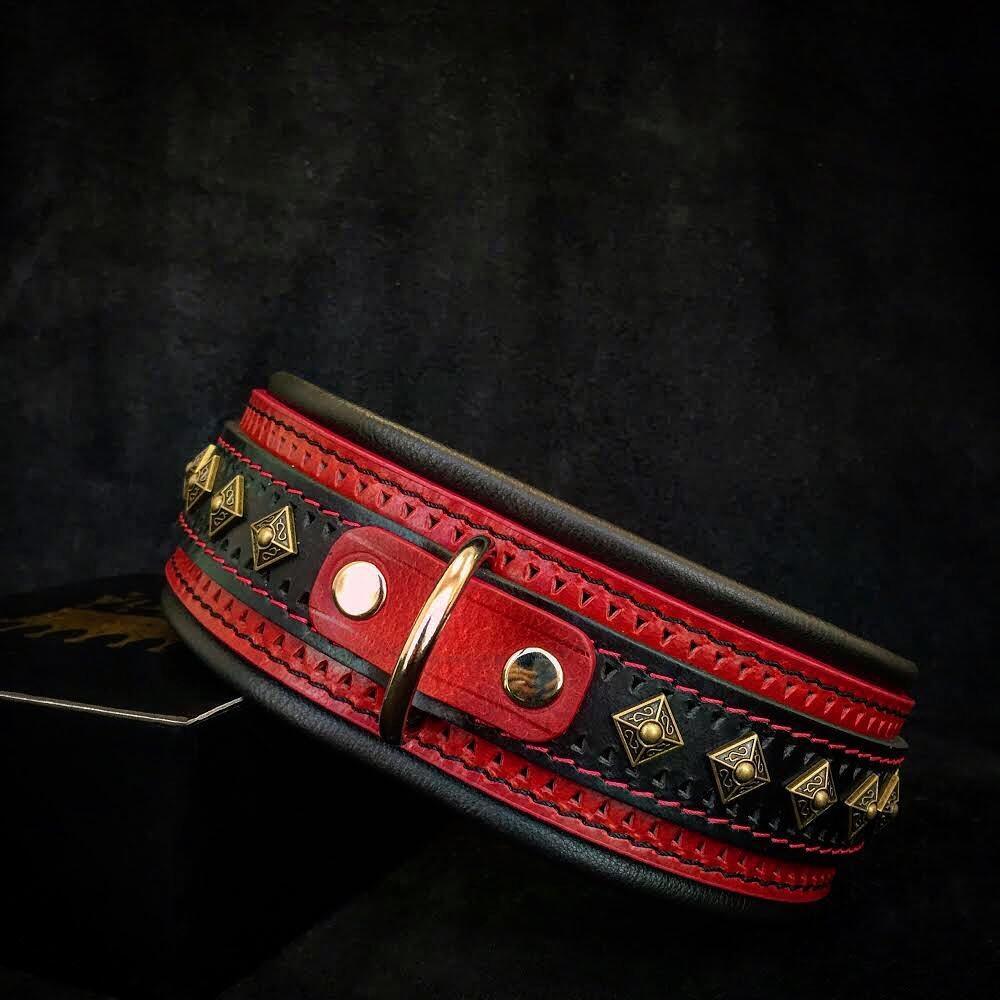 The Balteus Red Collar