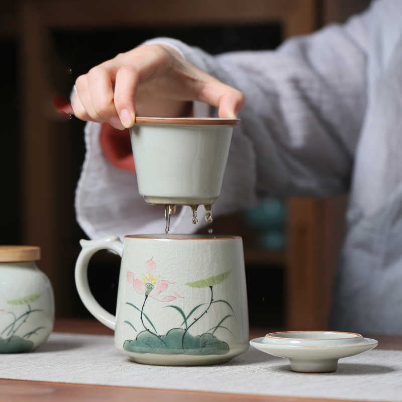 Taza de oficina Loto pintada a mano