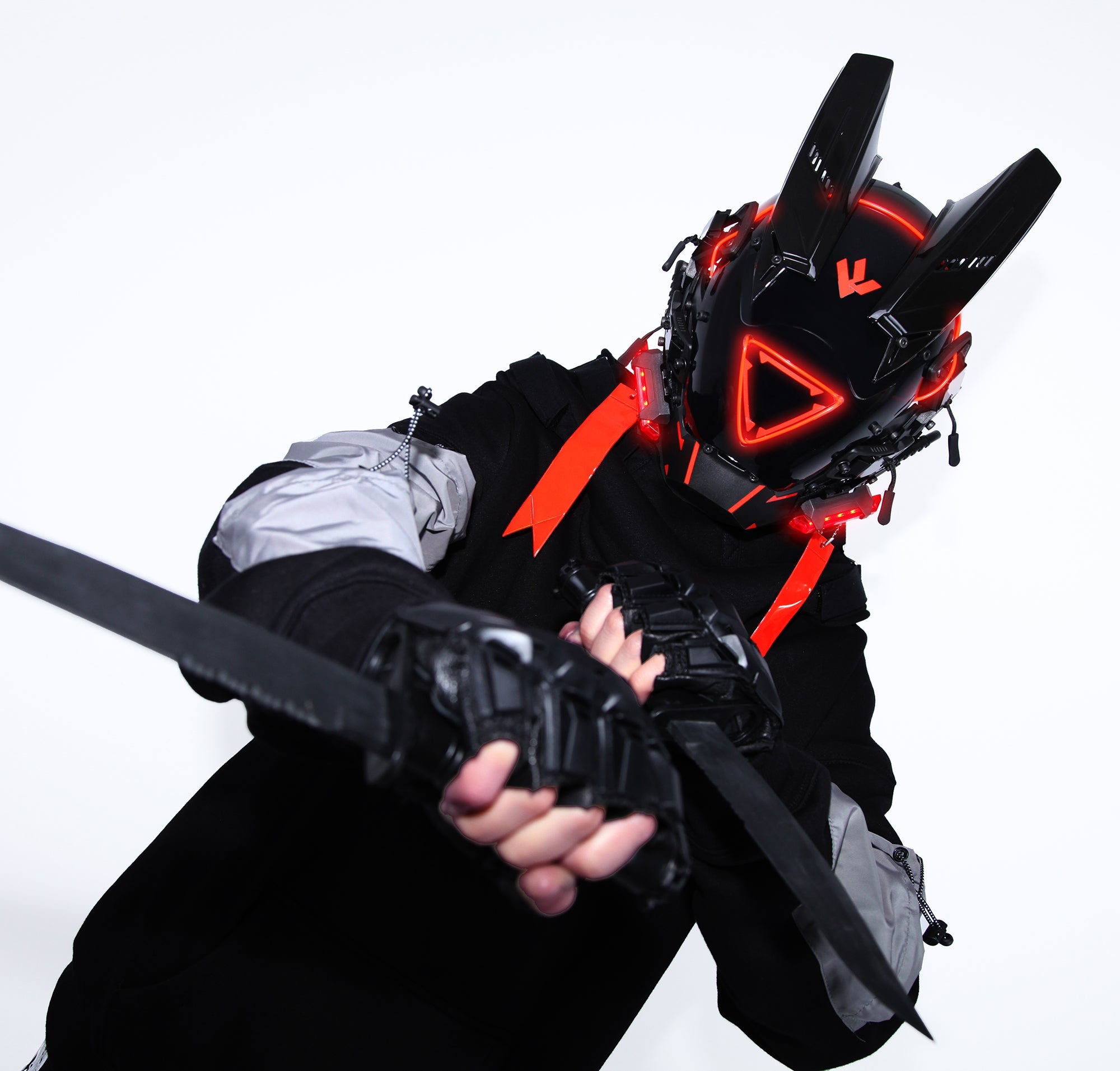 C Tr Red Tech Mask