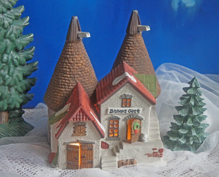 Holiday Village Accessory | Victorian Train Station. Illuminated Christmas Village House. Potterville