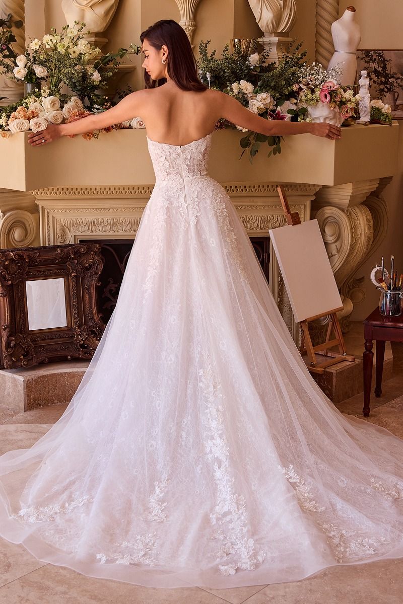 Wedding Dress | Deep Sweetheart Strapless Bridal Ball Gown